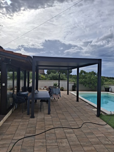 Bioklimatska pergola Antares